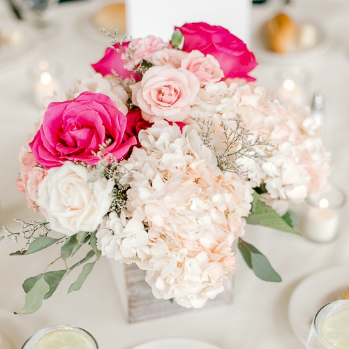 Classic Soft Pink Romantic Wedding Centerpiece
